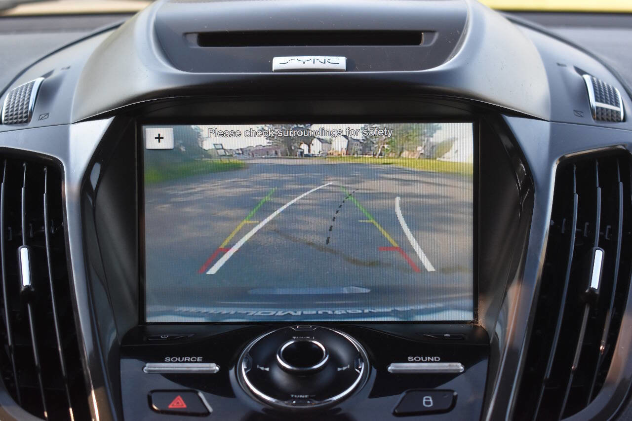 Used 2016 Ford Escape Titanium image 25