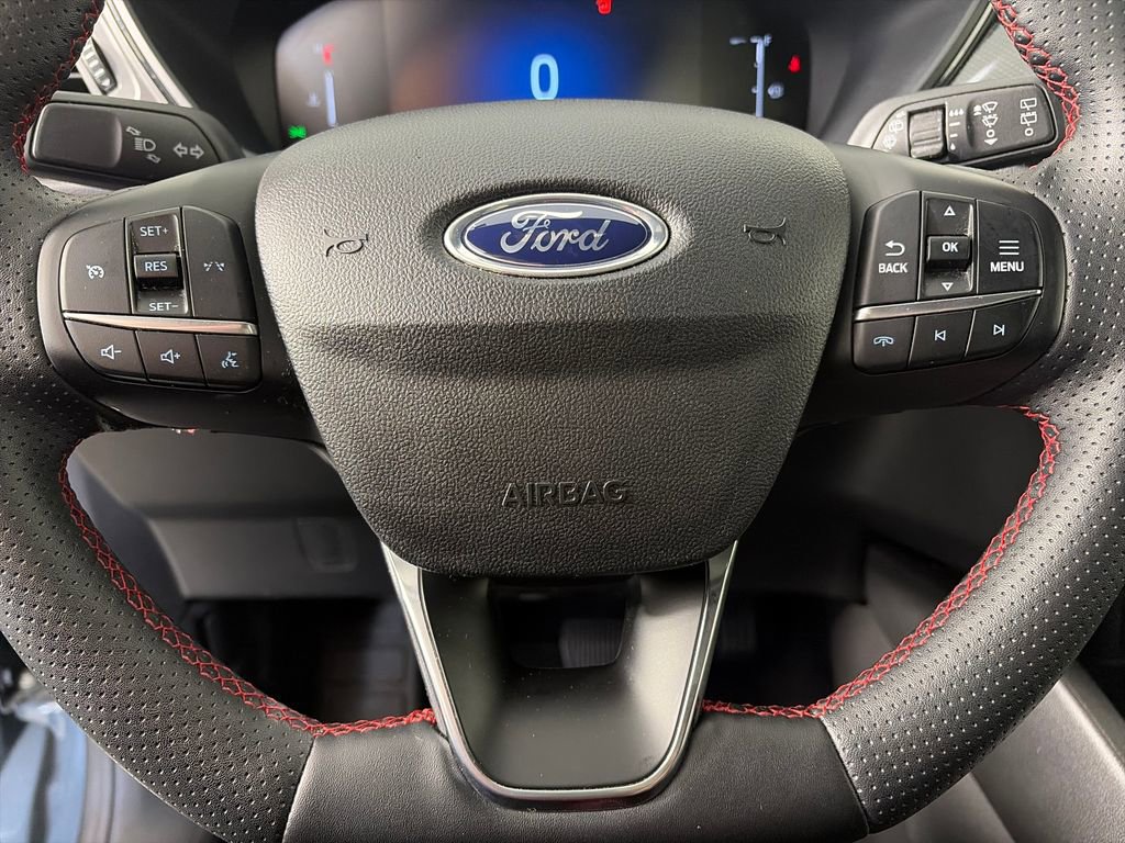 Used 2025 Ford Escape ST-Line Select AWD/4WD image 16