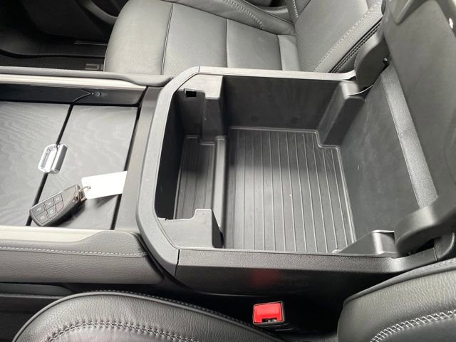 Certified 2023 GMC Yukon Denali image 13