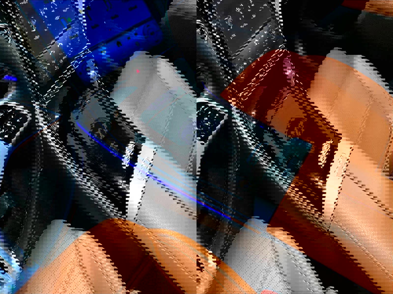 Used 2023 Mercedes-Benz GLC 300 4MATIC image 21