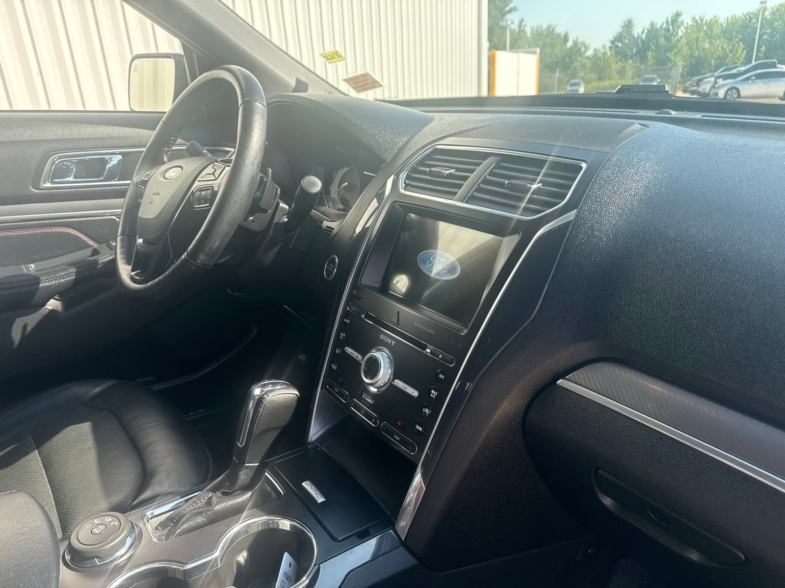Used 2017 Ford Explorer Sport AWD/4WD image 19
