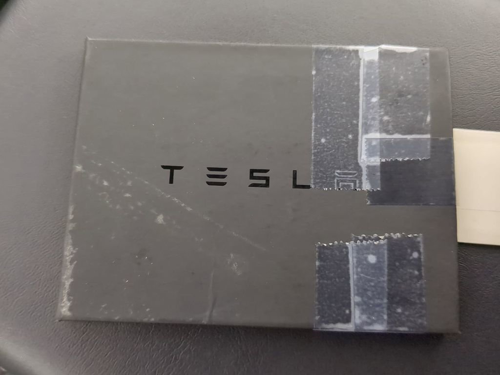 Used 2023 Tesla Model Y Performance image 32