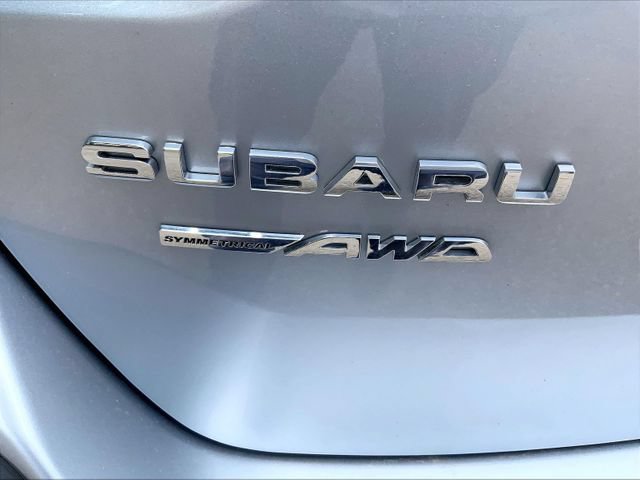 Used 2025 Subaru Outback Premium AWD/4WD image 13