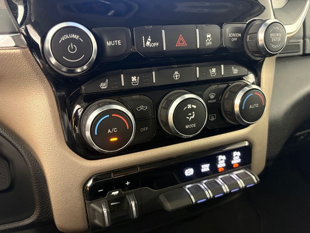 Used 2024 RAM 2500 Laramie w/ Safety Group AWD/4WD image 35