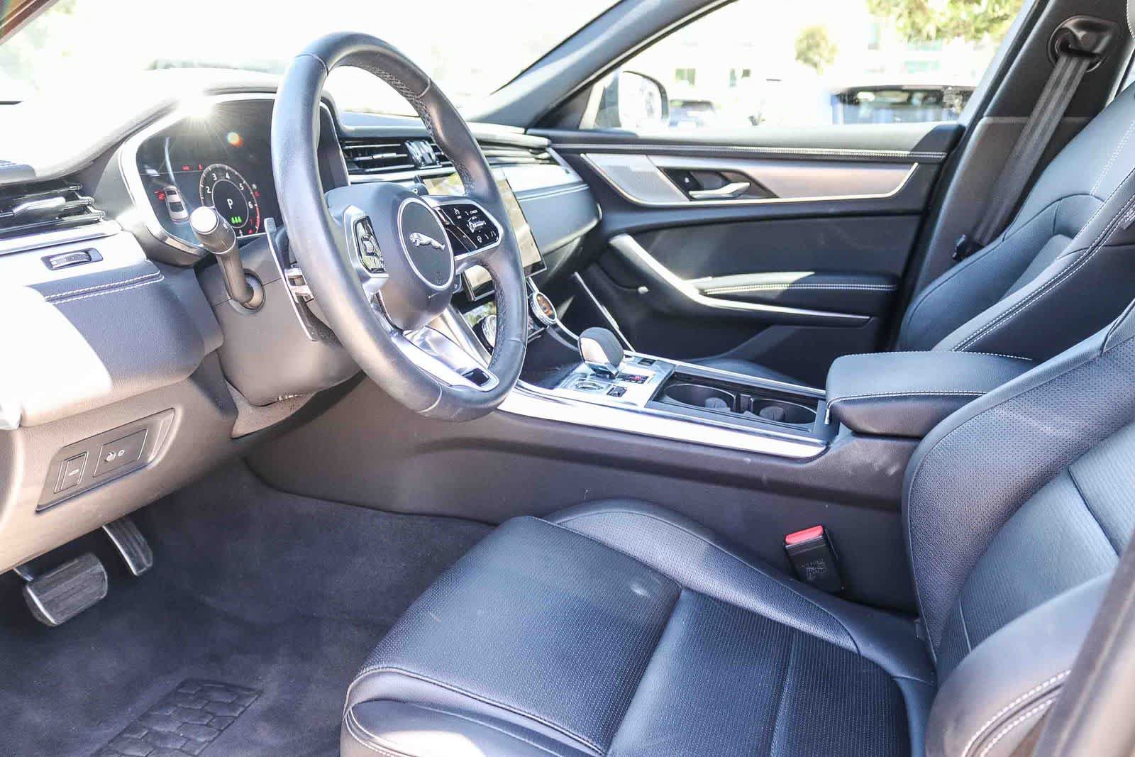 Used 2024 Jaguar XF R-Dynamic SE RWD image 18