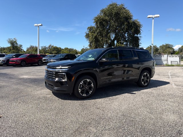 New 2027 Chevrolet Traverse LT w/ Sun and Wheel Package FWD image 2