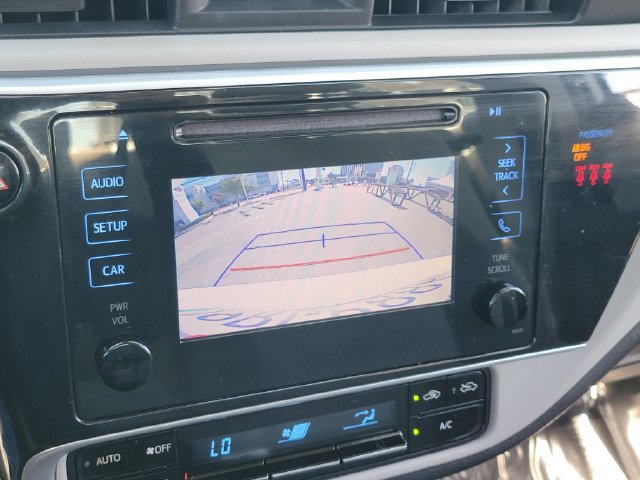 Used 2019 Toyota Corolla LE FWD image 12