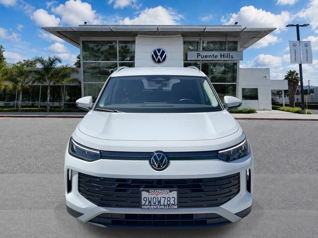 Used 2026 Volkswagen Tiguan S FWD image 2