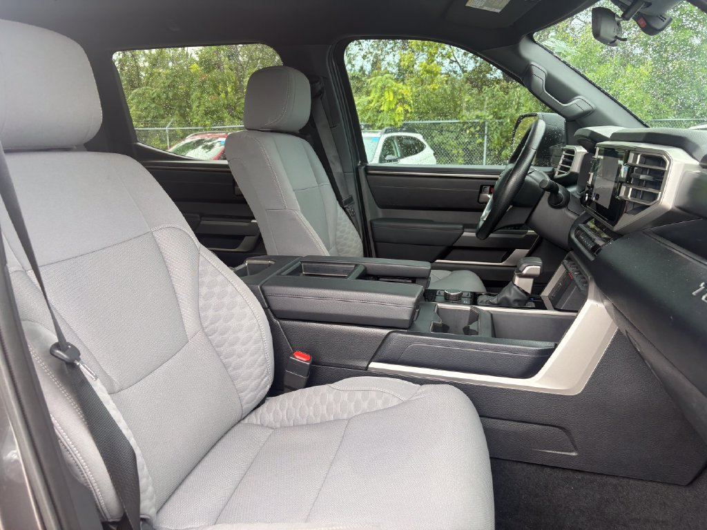 Used 2025 Toyota Tundra SR5 AWD/4WD image 18