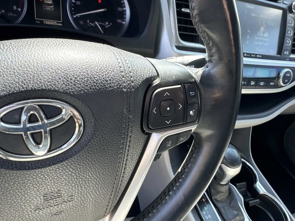Used 2018 Toyota Highlander XLE image 20