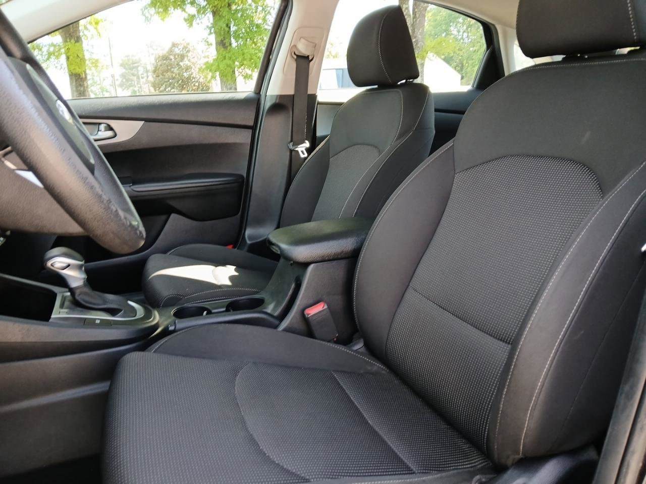 Used 2019 Kia Forte LXS FWD image 18