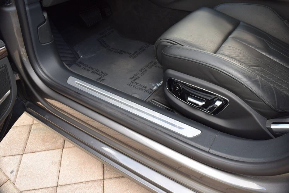 Used 2019 Audi A8 L 3.0T image 37