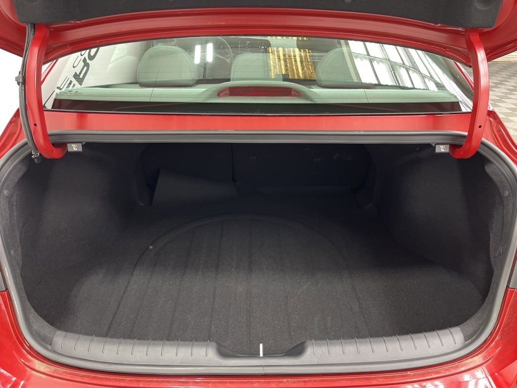 Used 2025 Hyundai Elantra SEL image 20