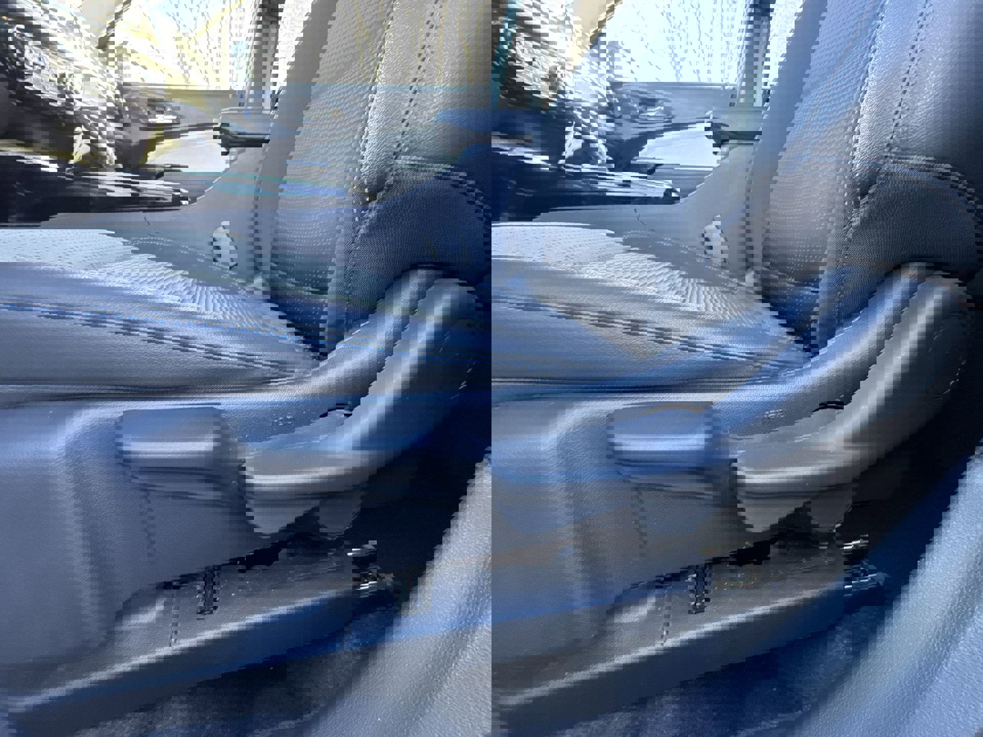 Used 2024 Chevrolet Trax LT w/ Driver Confidence Package image 12