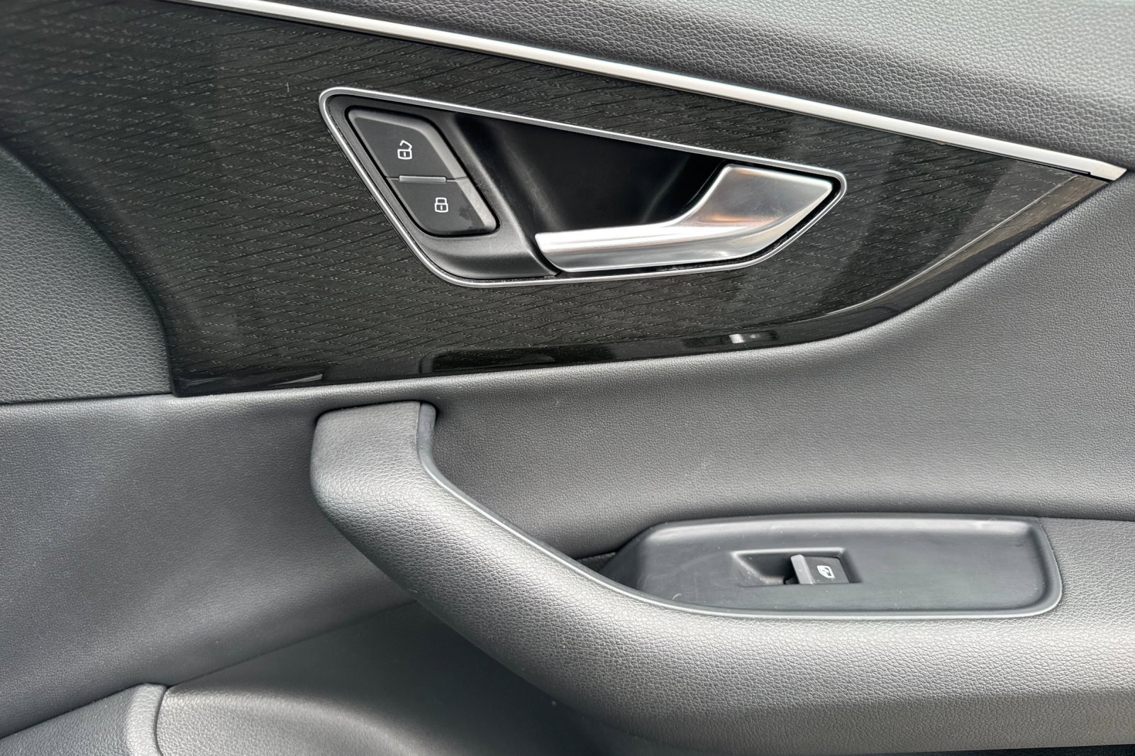 Used 2021 Audi Q7 2.0T Premium Plus w/ Premium Plus Package image 22