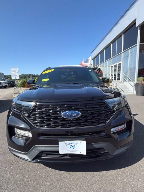 Used 2023 Ford Explorer ST-Line w/ Class IV Trailer Tow Package AWD/4WD image 2