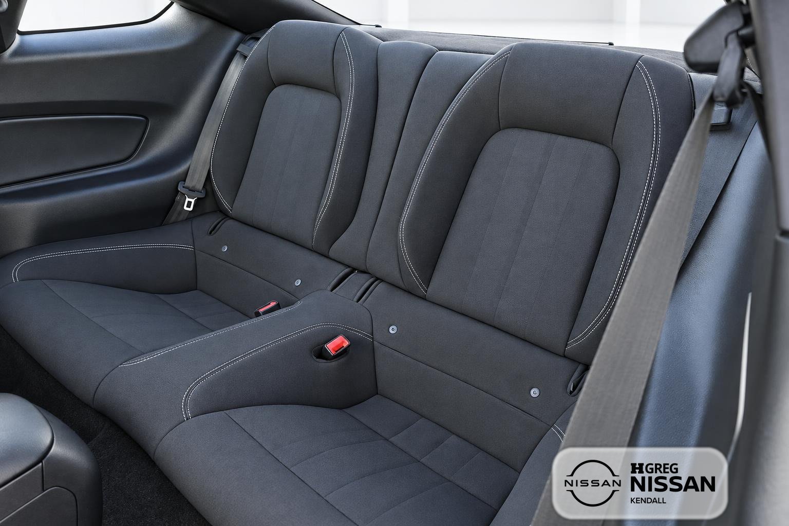 Used 2018 Ford Mustang Coupe w/ Equipment Group 101A RWD image 9