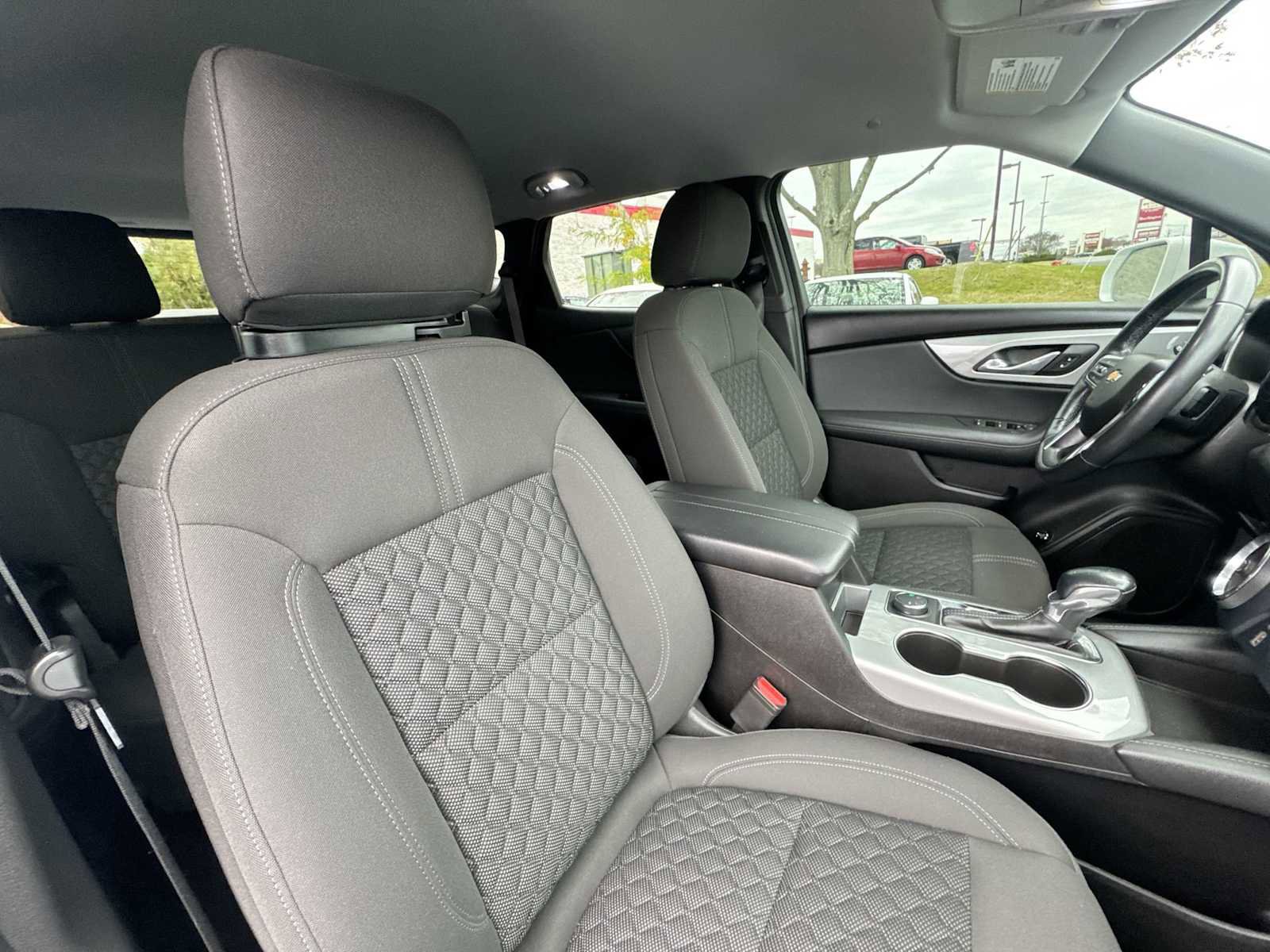 Used 2020 Chevrolet Blazer LT image 17