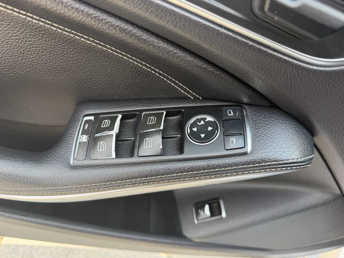 Used 2014 Mercedes-Benz CLA 250 image 12