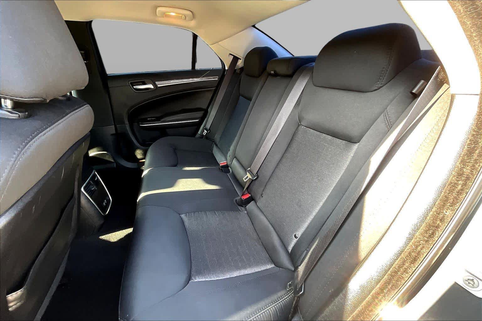 Used 2019 Chrysler 300 Touring w/ Sport Appearance Package RWD image 19