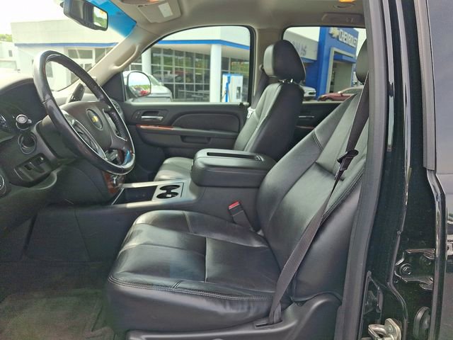 Used 2013 Chevrolet Suburban LT w/ Luxury Package image 13