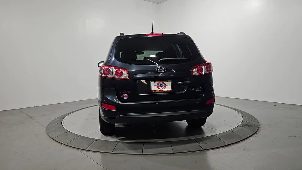 Used 2011 Hyundai Santa Fe GLS image 4