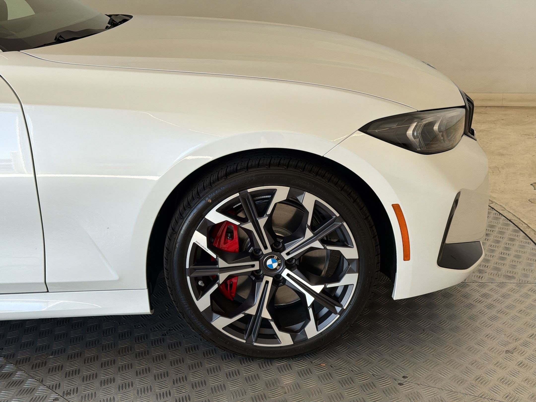 New 2026 BMW 330i xDrive Sedan w/ M Sport Package AWD/4WD image 13