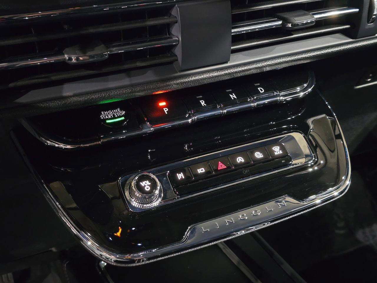 New 2026 Lincoln Corsair Premiere image 26