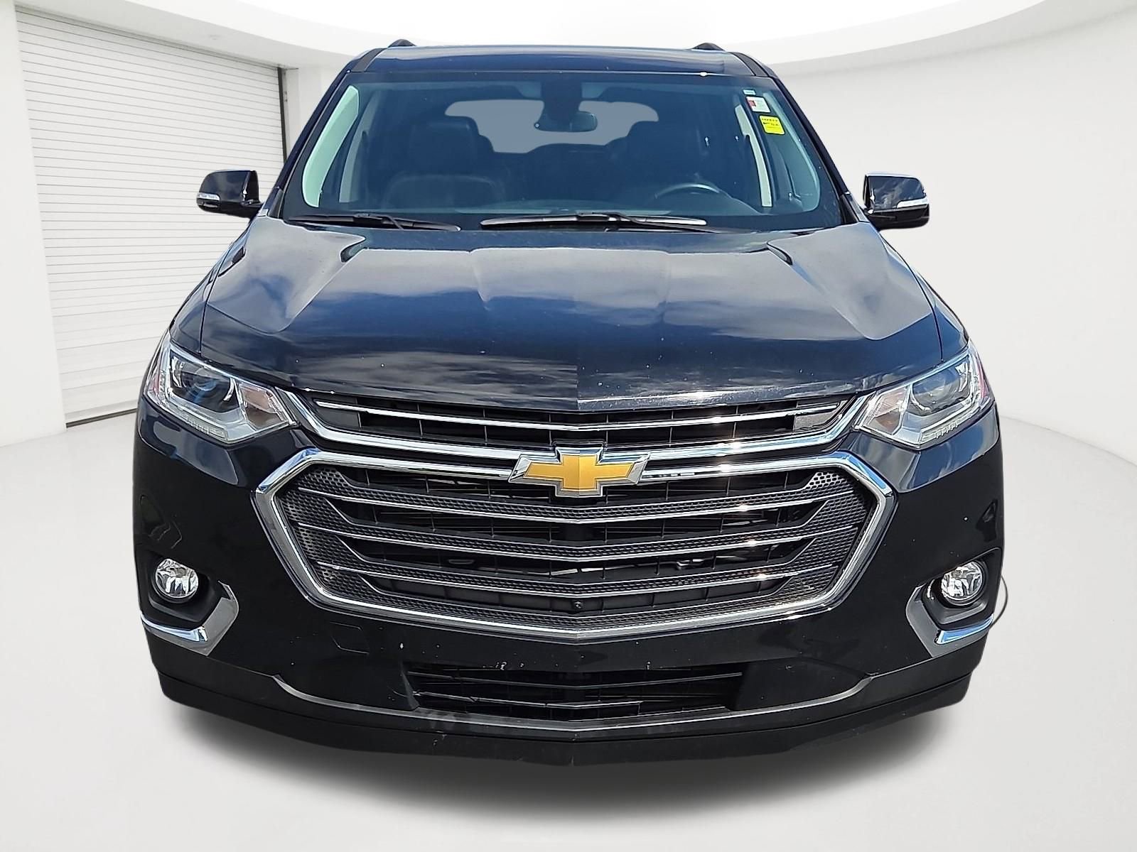 Used 2019 Chevrolet Traverse LT w/ LT Premium Package image 2
