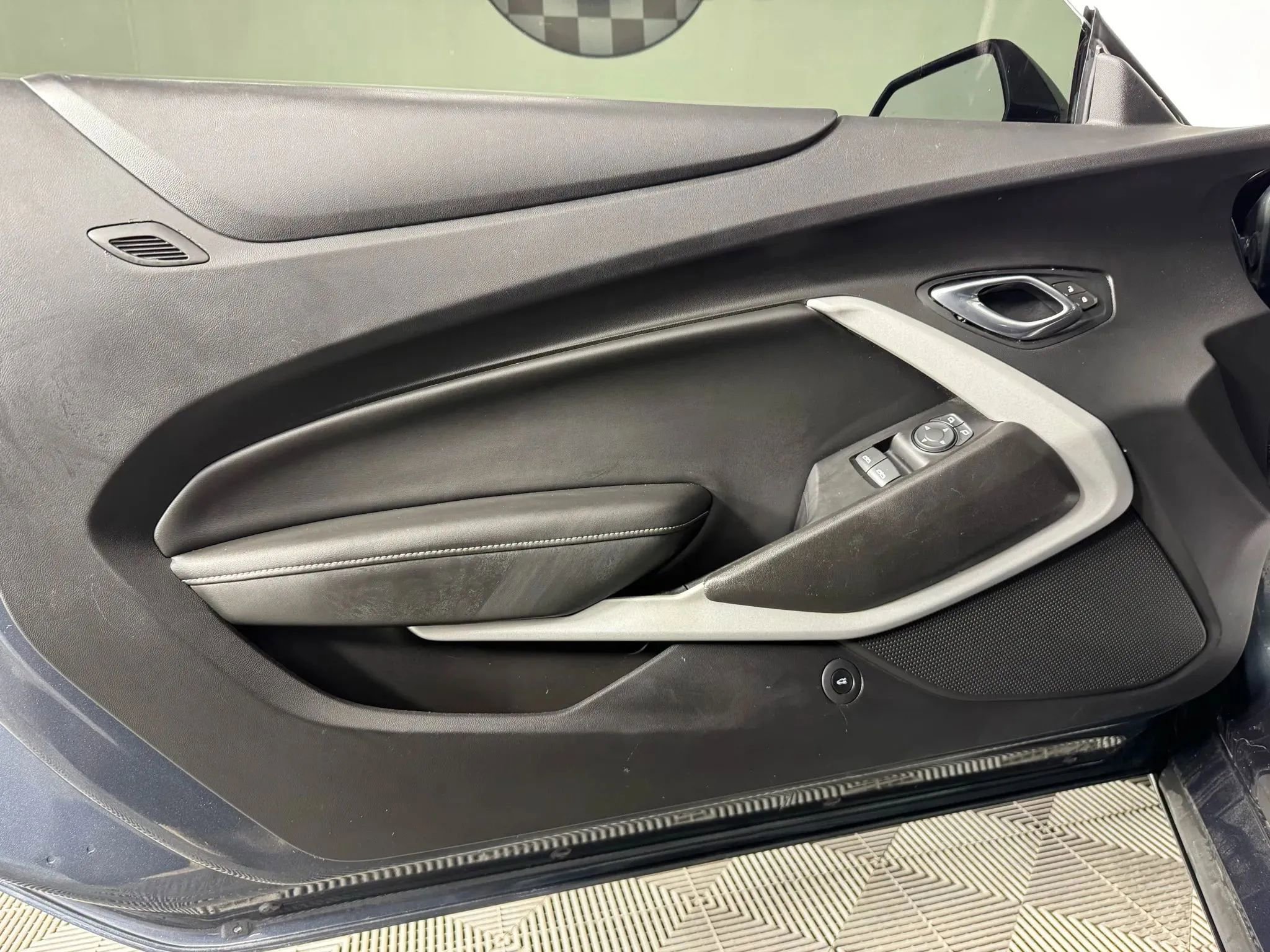 Used 2020 Chevrolet Camaro SS image 34