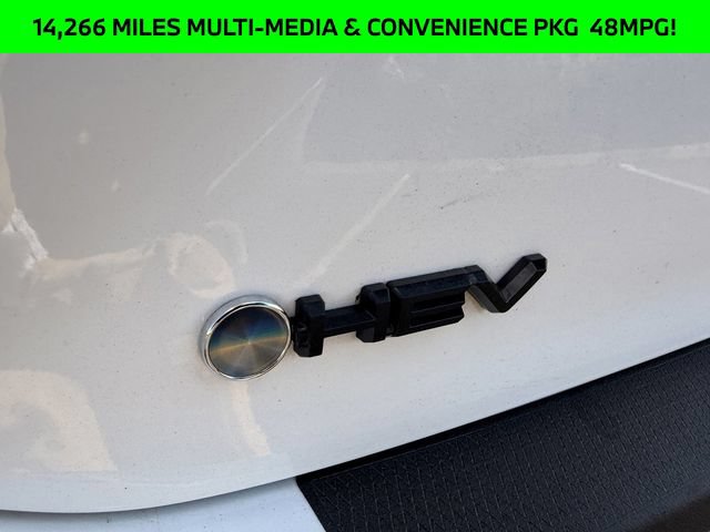 Used 2025 Toyota Camry SE FWD image 27