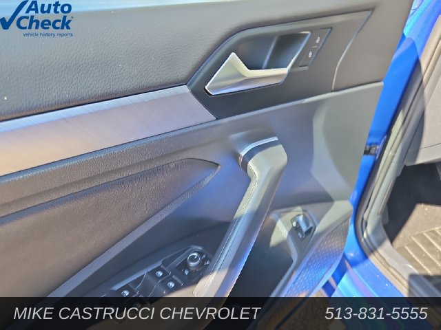 Used 2024 Volkswagen Jetta SE FWD image 22
