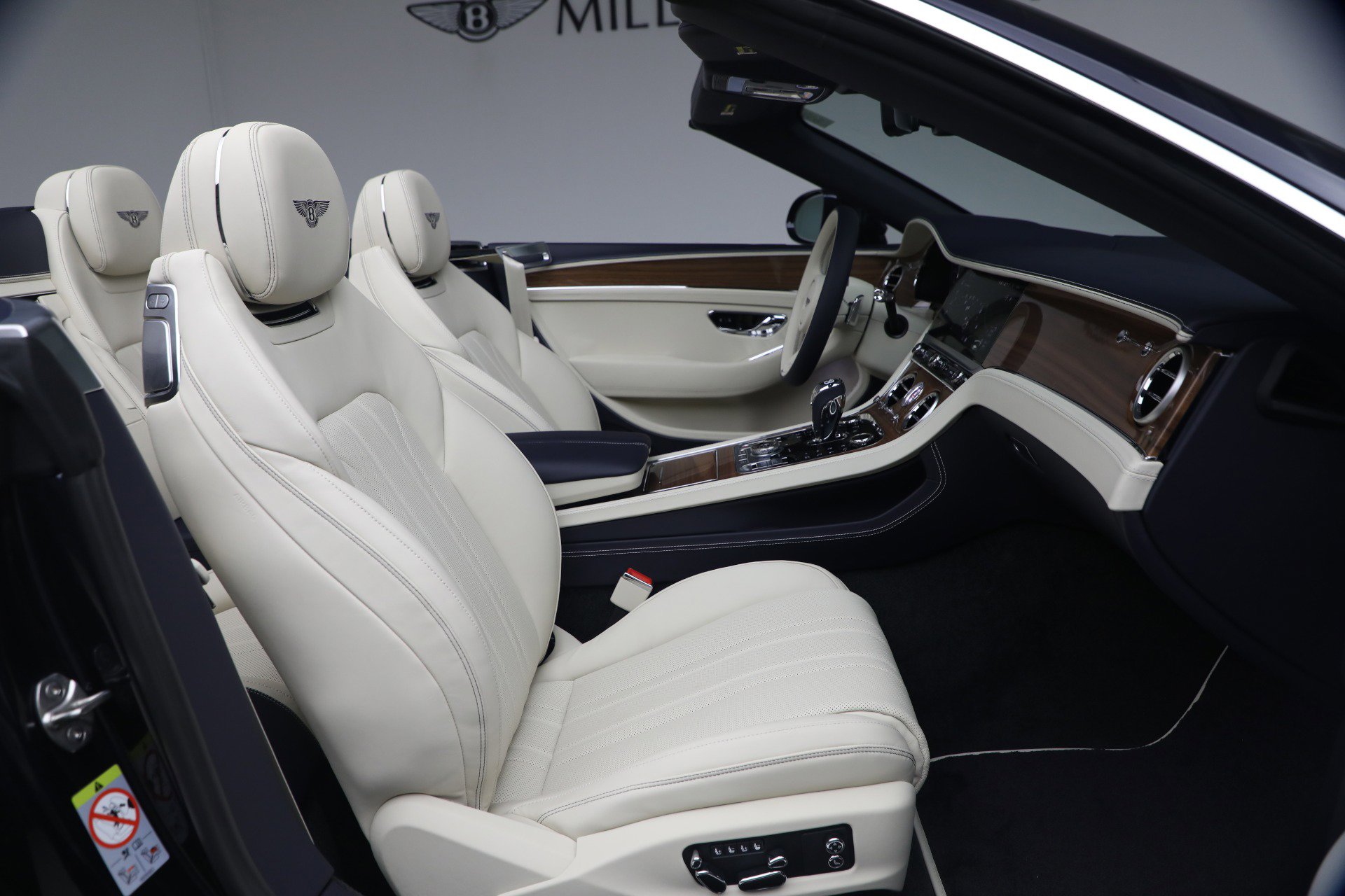 New 2026 Bentley Continental GTC AWD/4WD image 29