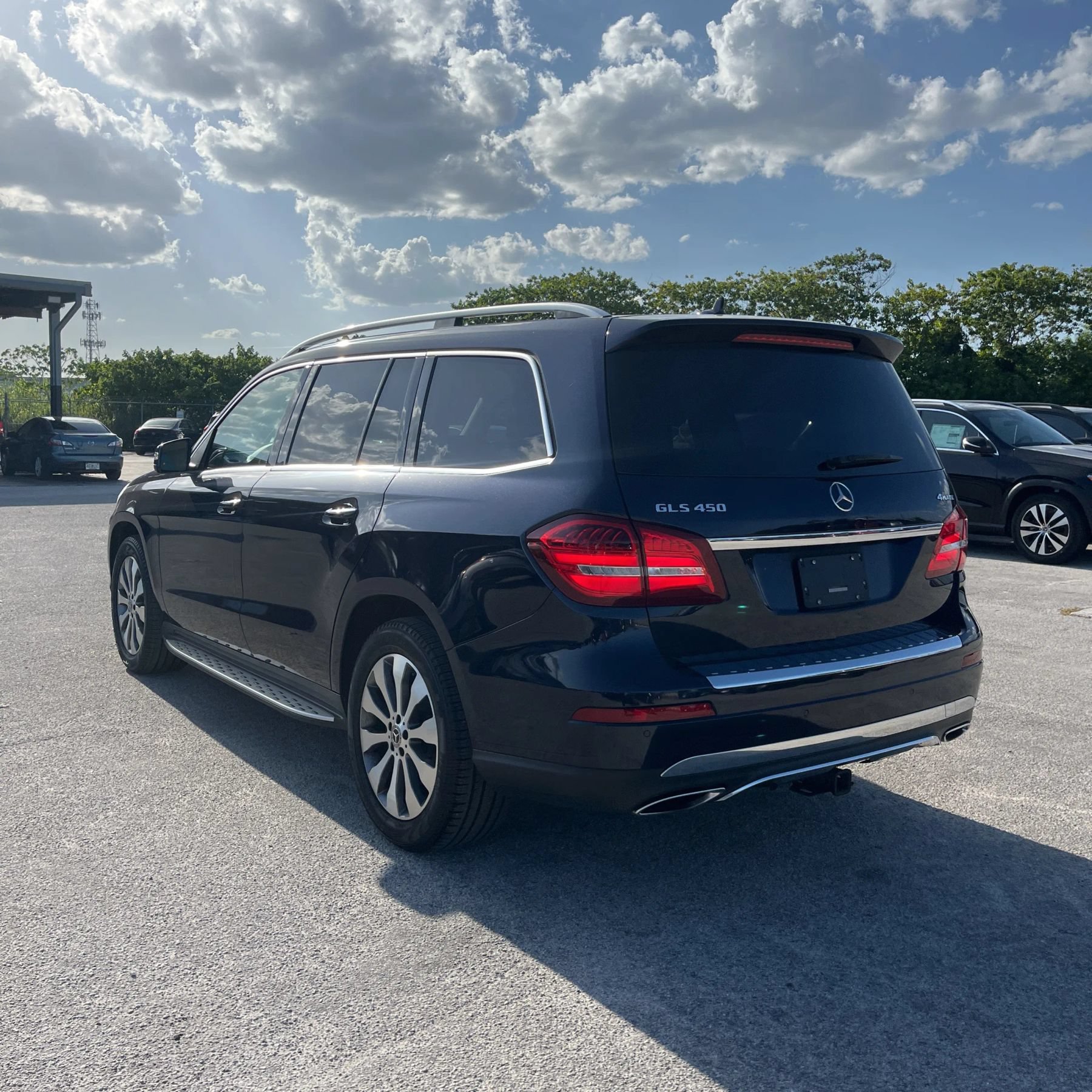 Used 2019 Mercedes-Benz GLS 450 4MATIC image 4