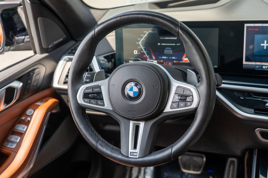 Used 2025 BMW X7 M60i AWD/4WD image 25