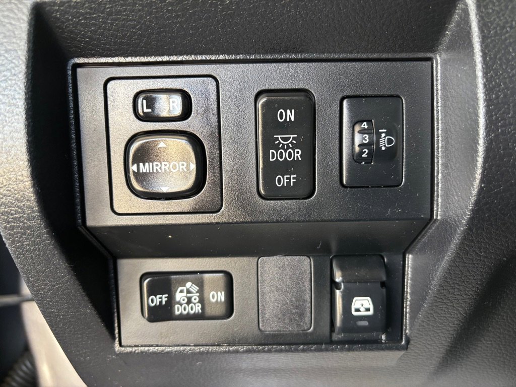 Used 2014 Toyota Tundra Limited w/ TRD Off Road Package image 18