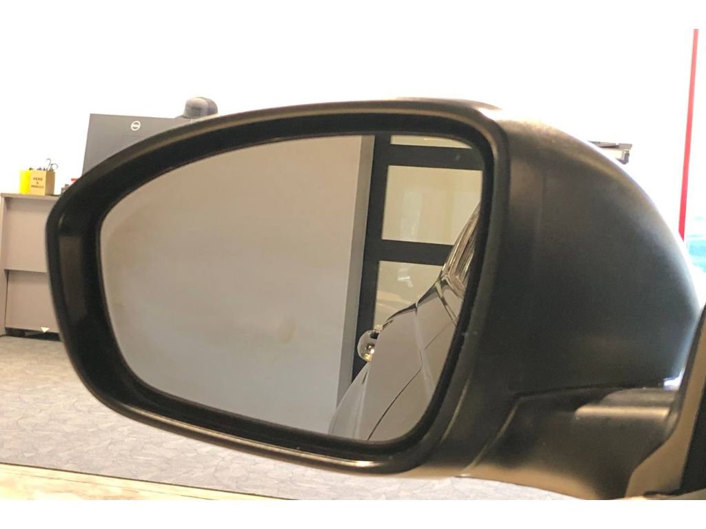Used 2024 Nissan Altima 2.5 SV image 33