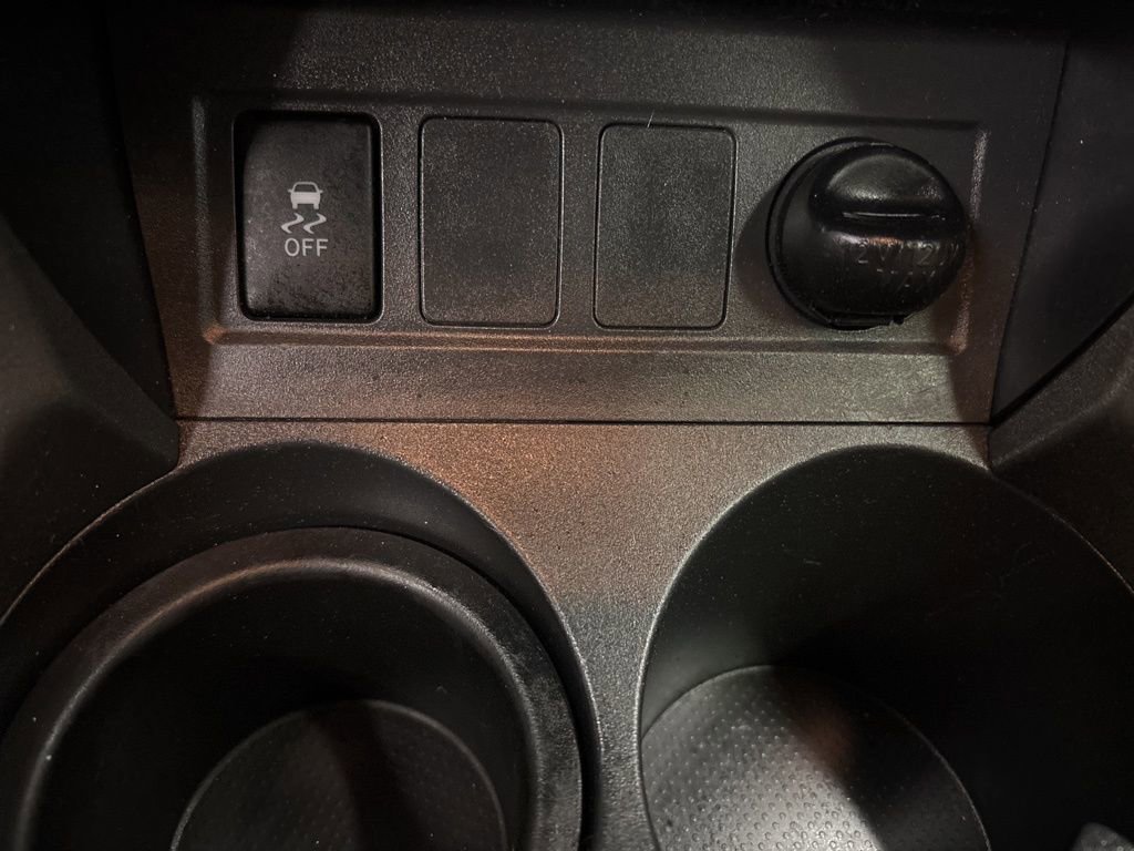 Used 2011 Toyota RAV4 4WD w/ Base L4 Extra Value Pkg image 20