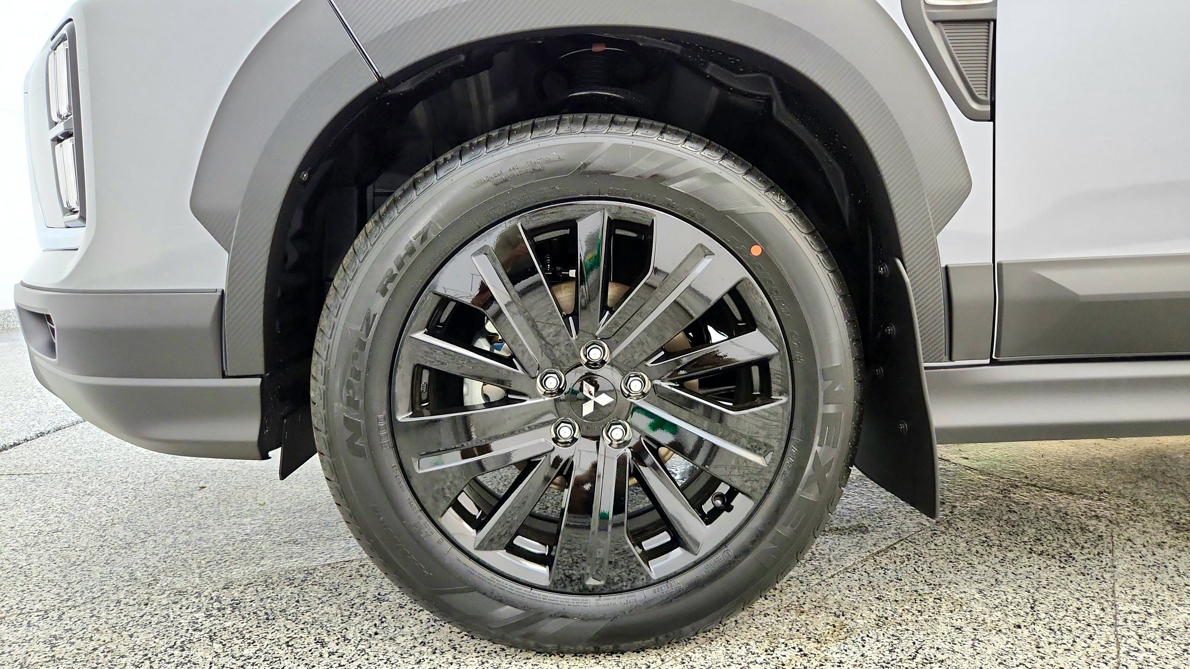 Used 2025 Mitsubishi Outlander Sport AWD image 30