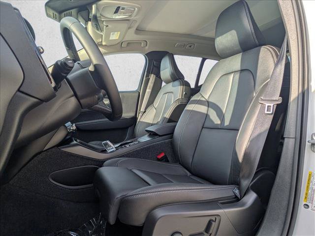 Certified 2026 Volvo XC40 B5 Ultra w/ Climate Package AWD/4WD image 18