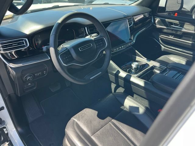 Used 2022 Jeep Wagoneer Series II AWD/4WD image 17