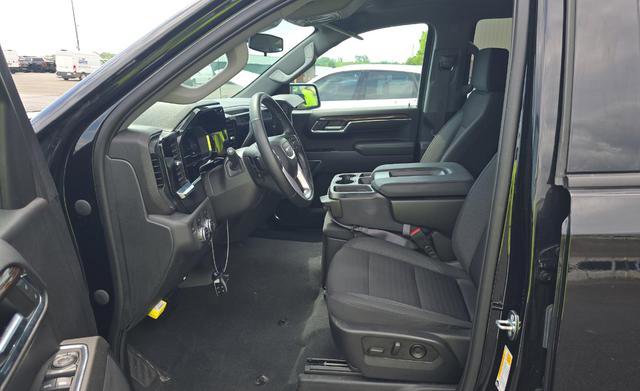 Used 2023 GMC Sierra 1500 Elevation AWD/4WD image 3