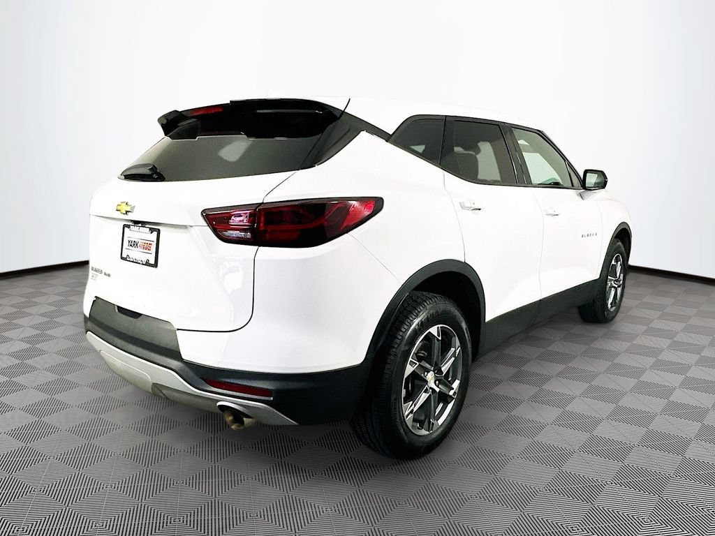 Used 2023 Chevrolet Blazer LT AWD/4WD image 11