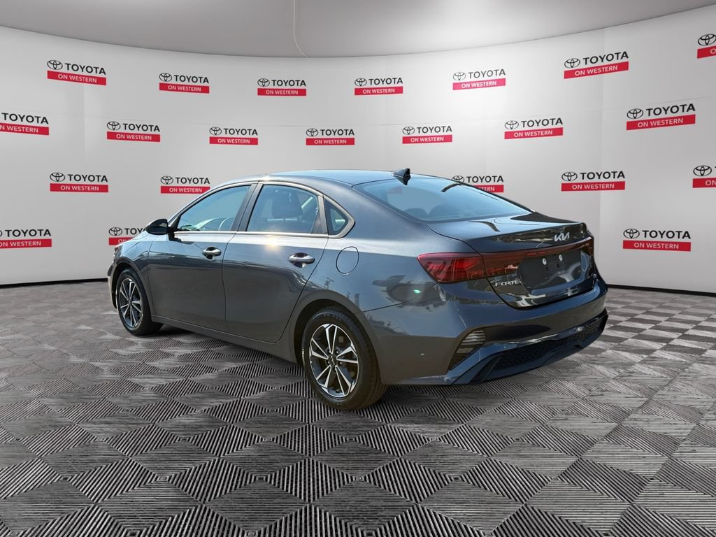 Used 2024 Kia Forte LXS FWD image 7