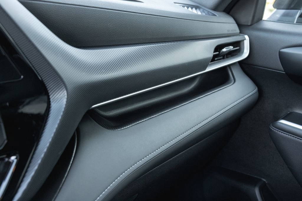 Certified 2025 Toyota Highlander XSE image 23