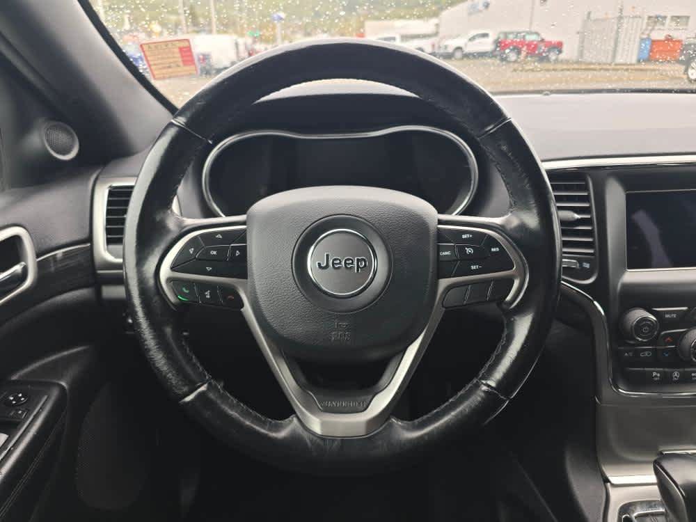 Used 2020 Jeep Grand Cherokee Laredo AWD/4WD image 11