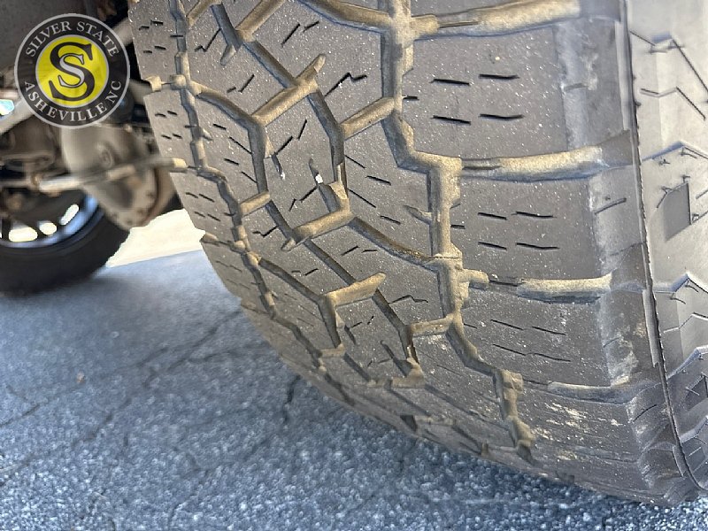 Used 2019 RAM 2500 Laramie w/ Night Edition AWD/4WD image 9