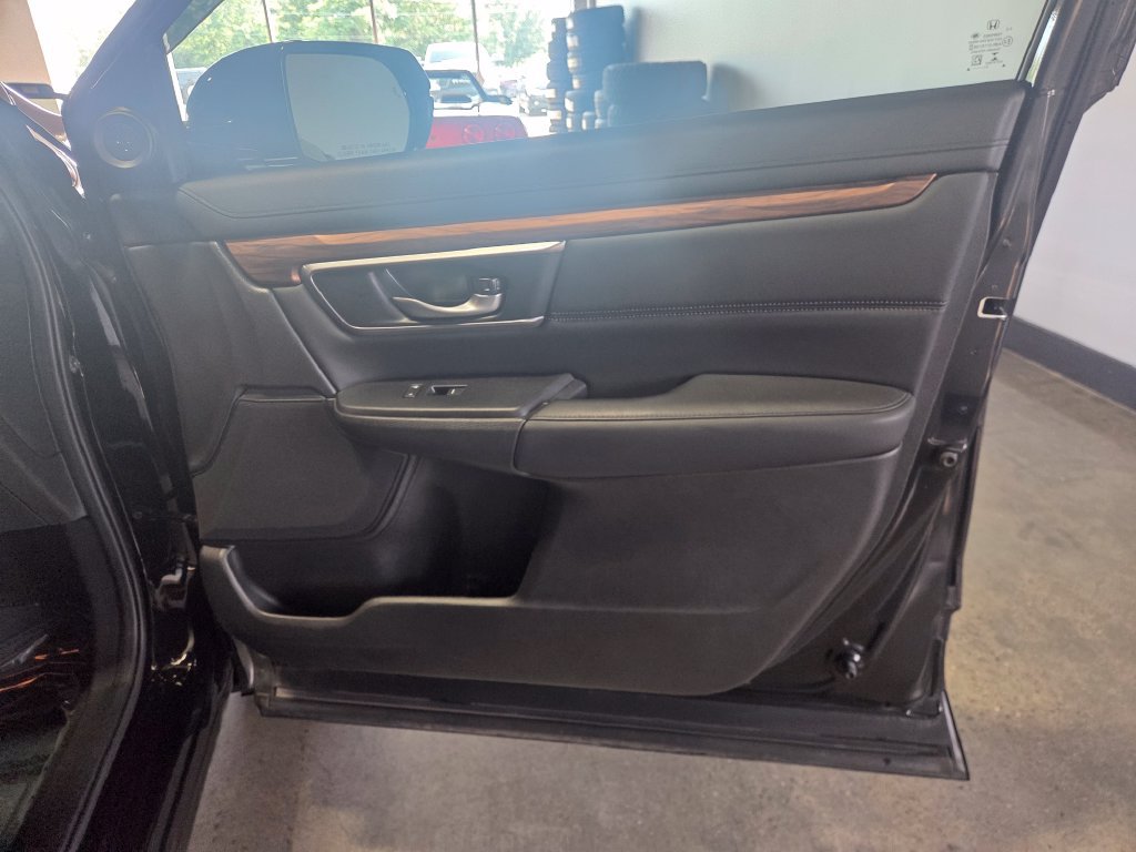 Used 2021 Honda CR-V Touring image 18