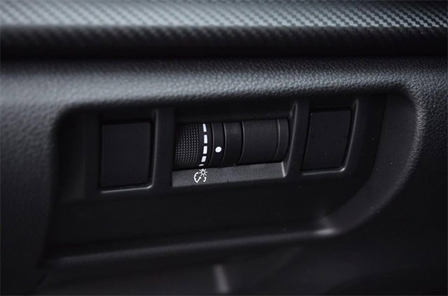 Used 2024 Subaru Crosstrek 2.0i Premium image 10