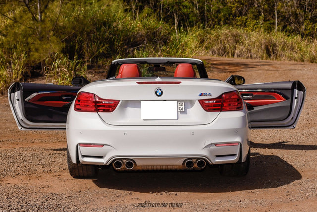 Used 2015 BMW M4 Convertible image 16